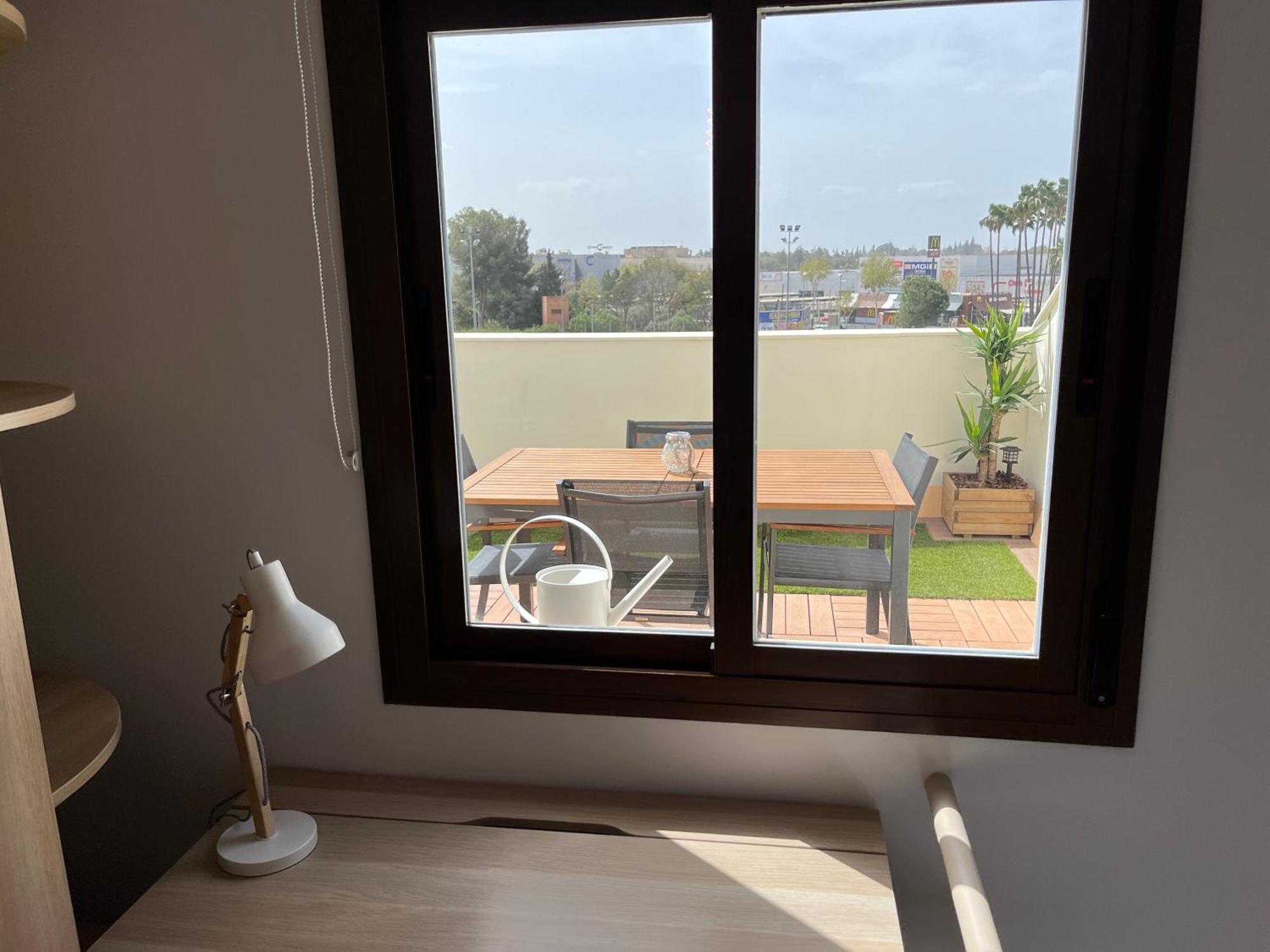 Appartement Duplex Con Terraza Privada Y Parking A 15 Minutos De Sevilla Dos Hermanas